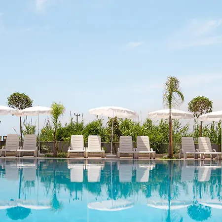 Aparthotel Laristone