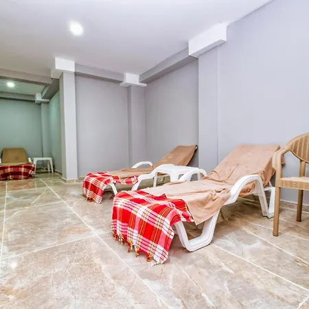 Laristone Suite Spa Hotel