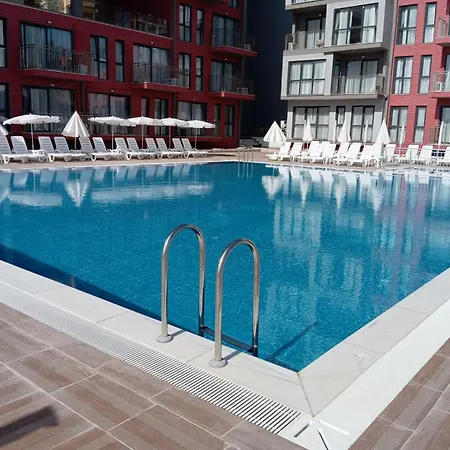 Laristone Suite Spa Hotel Aparthotel