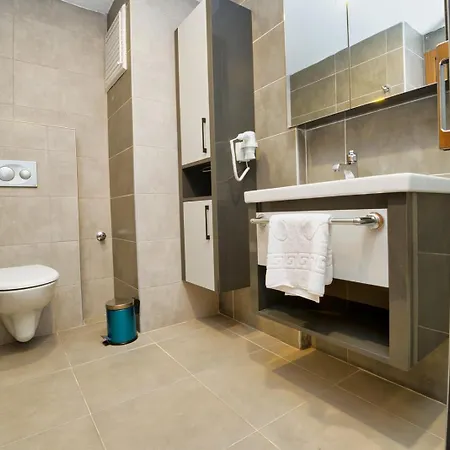 Laristone Suite Spa Hotel