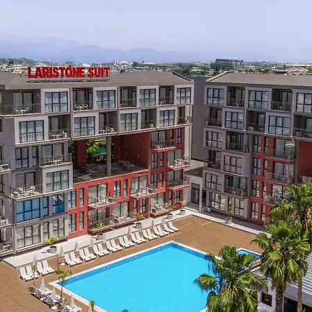 شقة فندقية Laristone 4*
