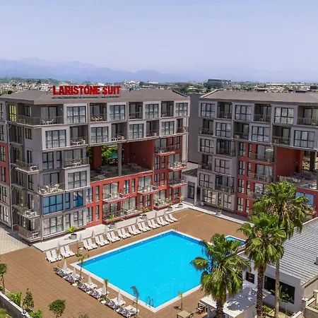 شقة فندقية Laristone 4*