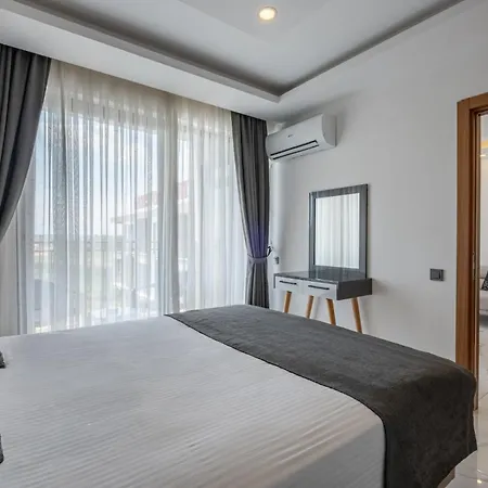 شقة فندقية Laristone 4*