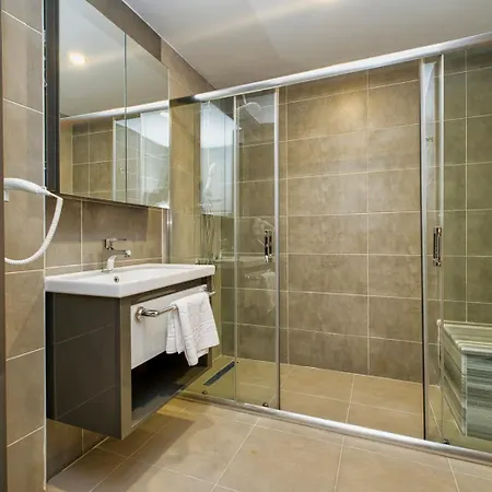 Laristone Lejlighedshotel 4*